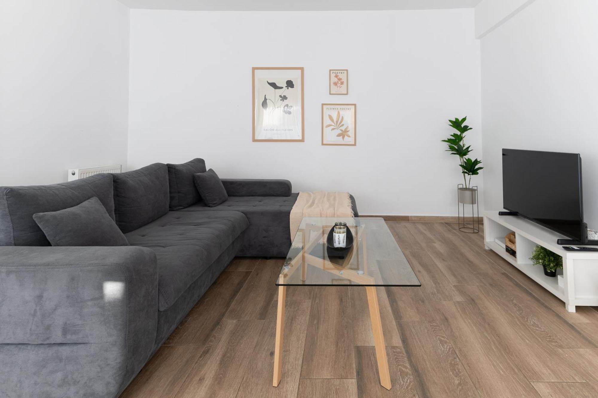 Stylish Spacious Apartment In Palaio Faliro Atenas Exterior foto