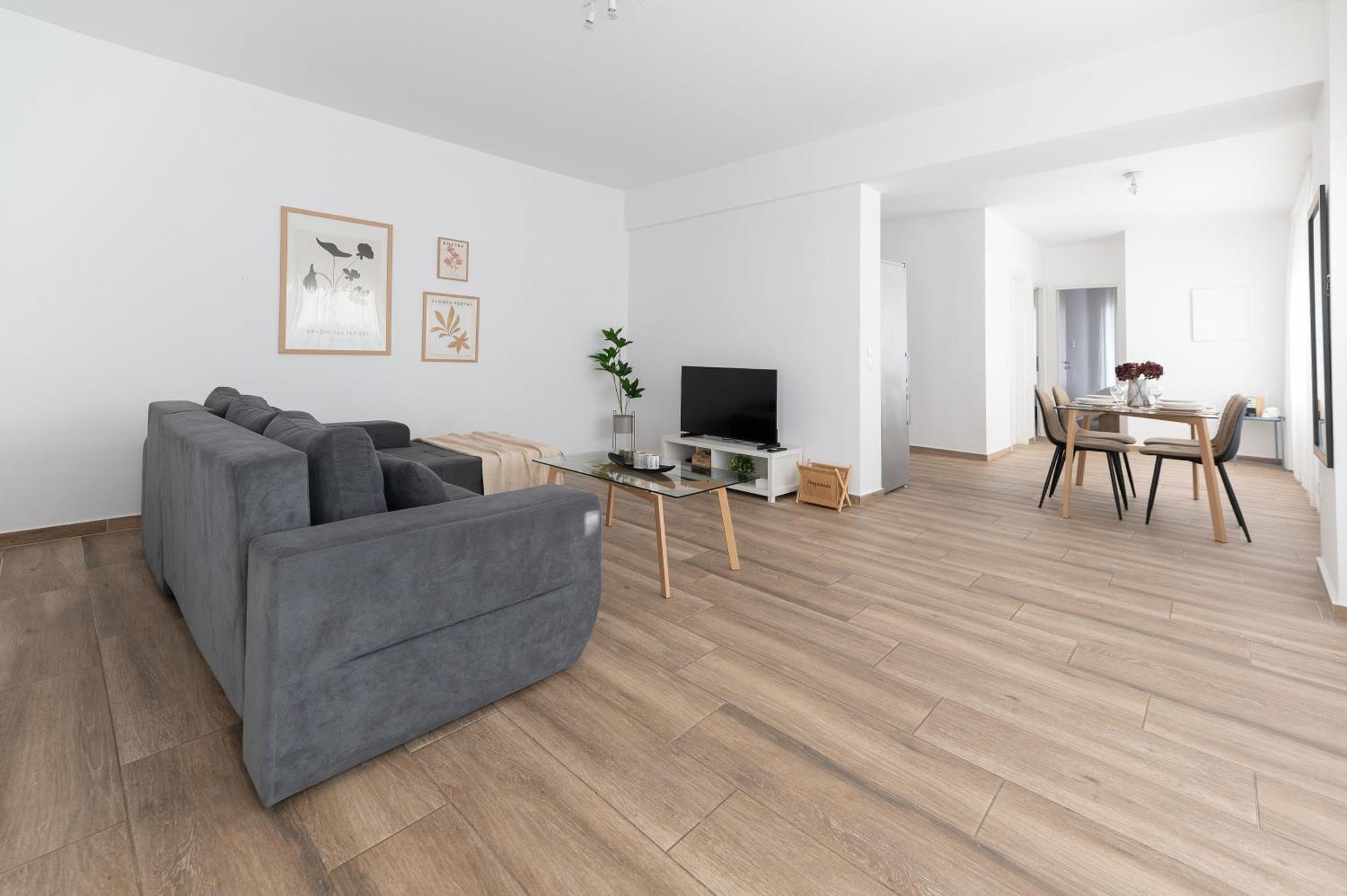 Stylish Spacious Apartment In Palaio Faliro Atenas Exterior foto